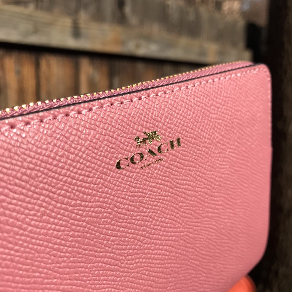 NWT - Coach Wristlet Wallet - Picture 3 of 10